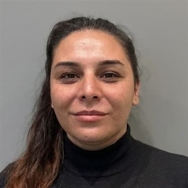 Portrait of Pelinsu Pelit